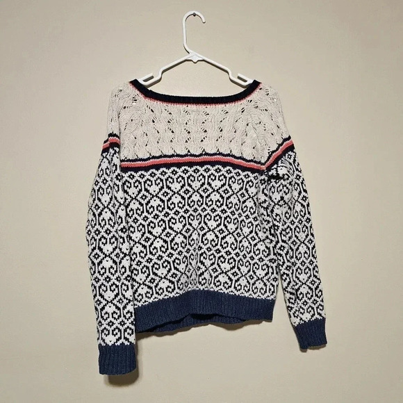 American Eagle Outfitters Wool & Alpaca Blend Sweater Size Large Nordic - Picture 2 of 6
